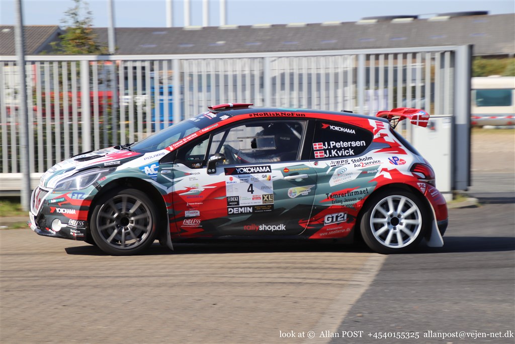 Stoholm kører Jan Petersen og hans codriver Jeannette Kvick er et af de mest erfarne mandskaber i deres lynhurtige Peugeot 208 T16 R5.
(Foto: Allan POST)